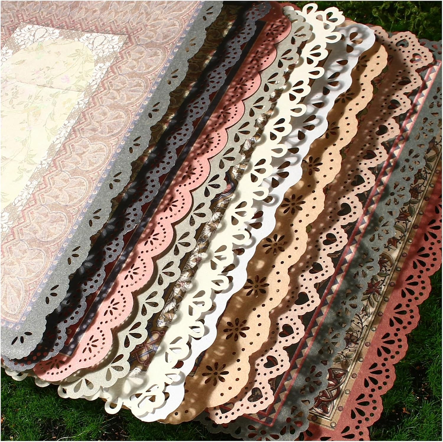 Lace Edged Vintage Scrapbook Paper, 30 Sheets, Assorted Designs